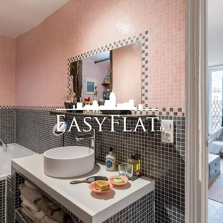 Chez Agathe, Bd Des Batignolles, By Easyflat Parigi
